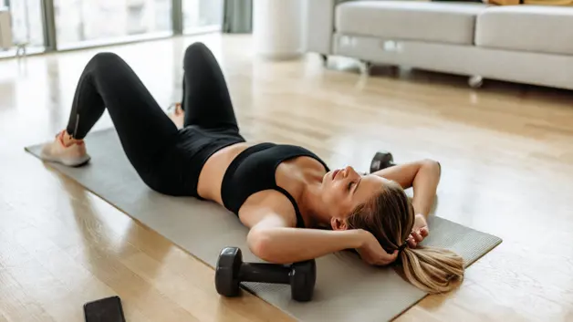 Como Montar um Treino de Musculação em Casa Sem Equipamentos